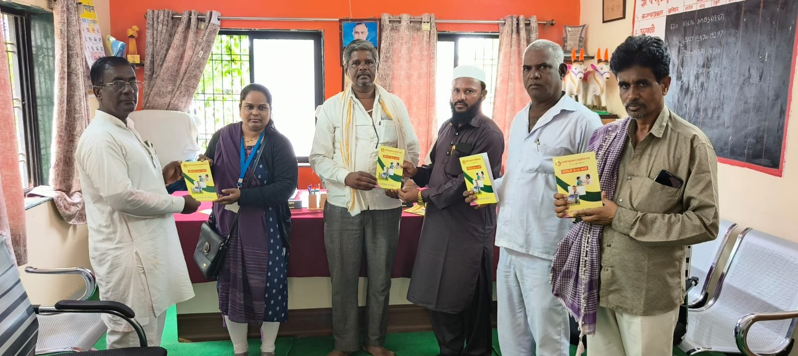 आरोग्य तपासणी व फॅमिली हेल्थ कार्ड शिबीर फोटो 103